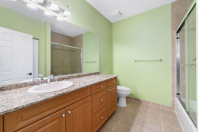 128 W Prive Circle, Delray Beach, FL 33445