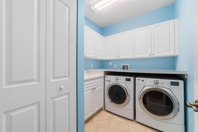 128 W Prive Circle, Delray Beach, FL 33445