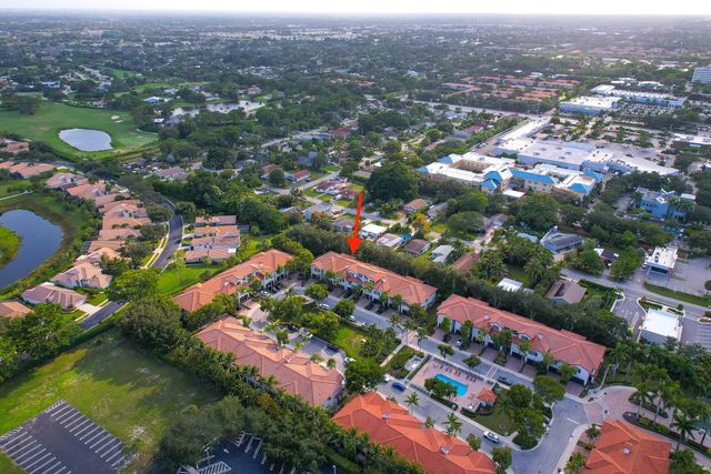 128 W Prive Circle, Delray Beach, FL 33445