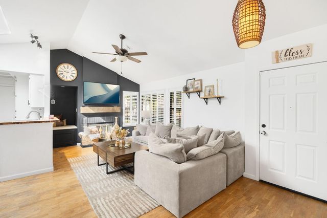 2178 Sandcastle Way, Sacramento, CA 95833