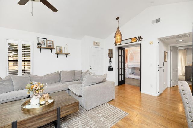 2178 Sandcastle Way, Sacramento, CA 95833