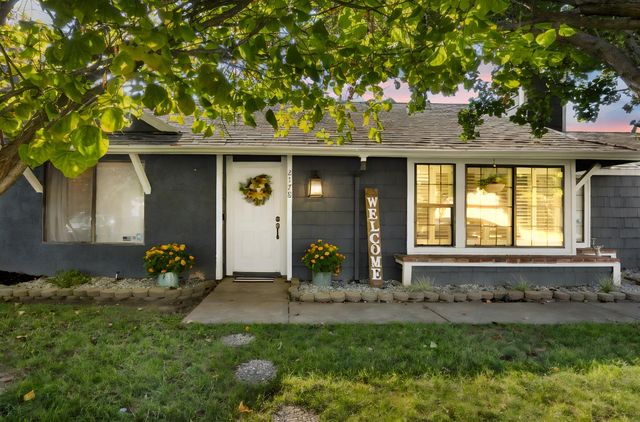 2178 Sandcastle Way, Sacramento, CA 95833