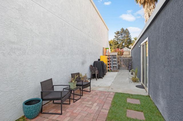 2178 Sandcastle Way, Sacramento, CA 95833