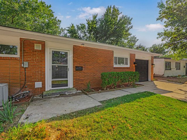7842 E Latimer Place North, Tulsa, OK 74115