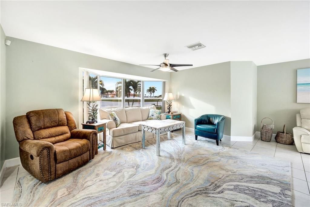 Image 11 of property listing at 5103 Pelican BLVD, Cape Coral, FL 33914