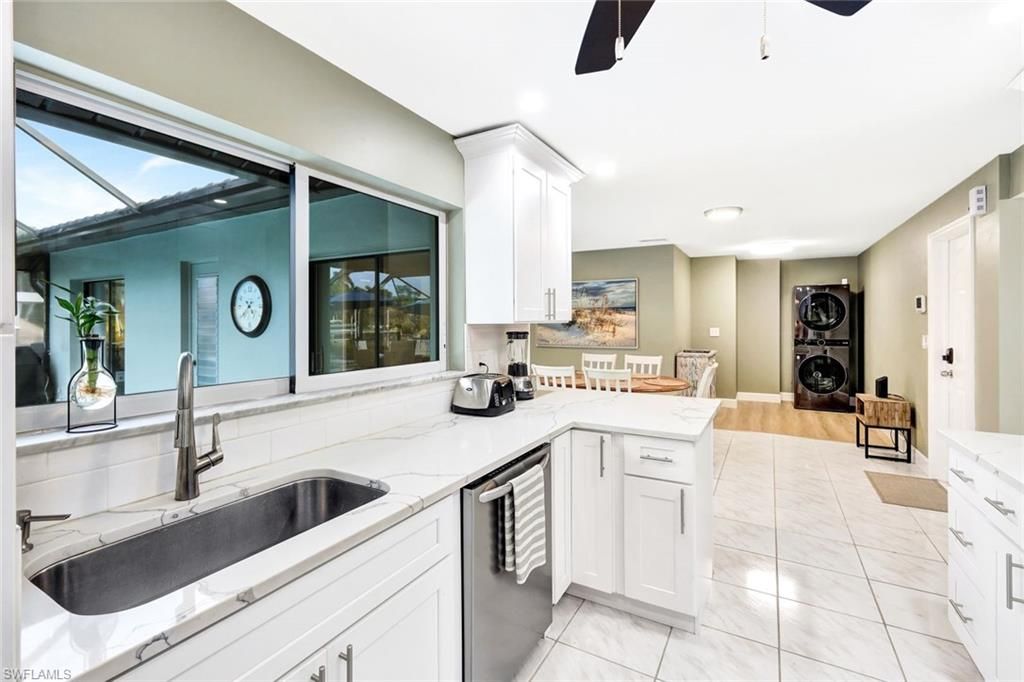 Image 15 of property listing at 5103 Pelican BLVD, Cape Coral, FL 33914