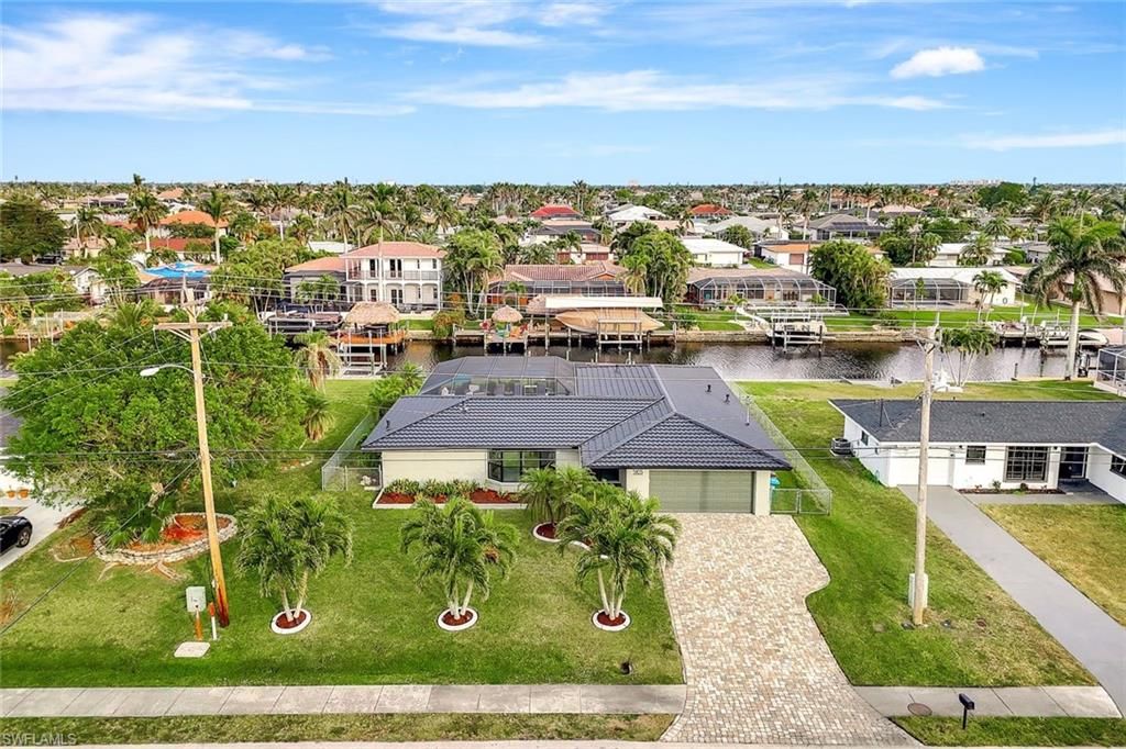 Image 7 of property listing at 5103 Pelican BLVD, Cape Coral, FL 33914