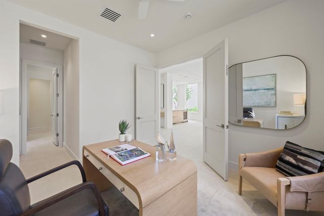 519 SE 4th Avenue, Delray Beach, FL 33483