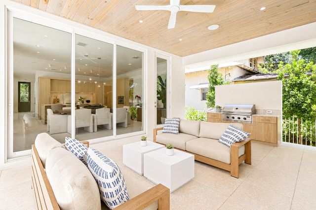 519 SE 4th Avenue, Delray Beach, FL 33483