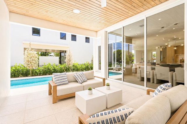 519 SE 4th Avenue, Delray Beach, FL 33483