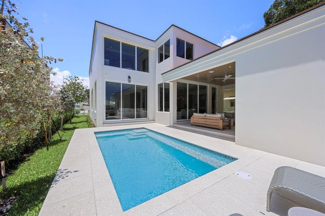 519 SE 4th Avenue, Delray Beach, FL 33483