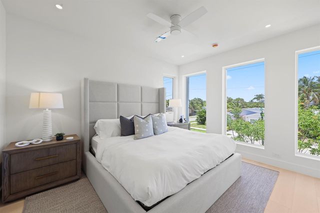 519 SE 4th Avenue, Delray Beach, FL 33483