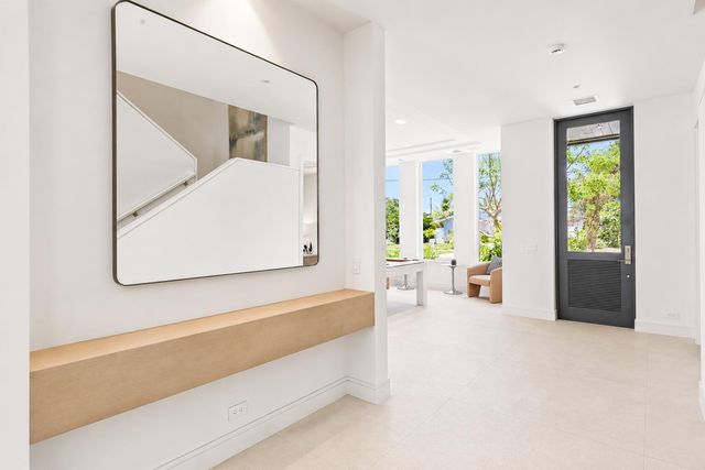 519 SE 4th Avenue, Delray Beach, FL 33483