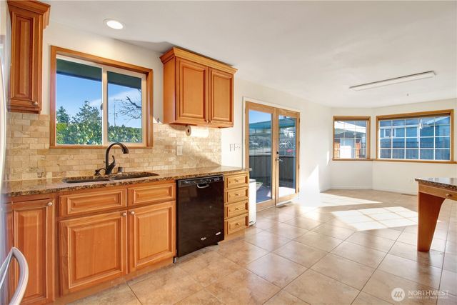 908 S 18th Street, Mount Vernon, WA 98274