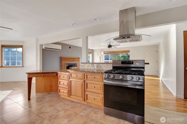 908 S 18th Street, Mount Vernon, WA 98274