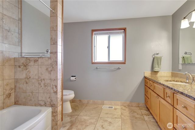 908 S 18th Street, Mount Vernon, WA 98274