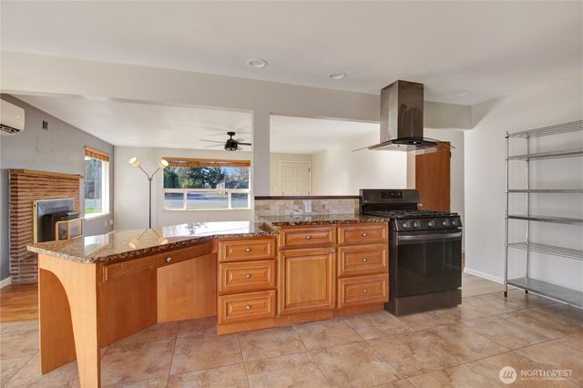 908 S 18th Street, Mount Vernon, WA 98274