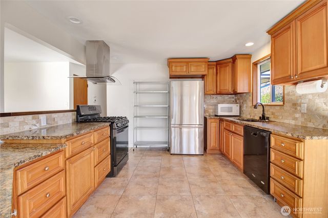 908 S 18th Street, Mount Vernon, WA 98274