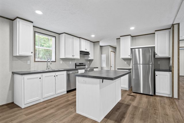 367 John Ross Hollow Road, Erin, TN 37061