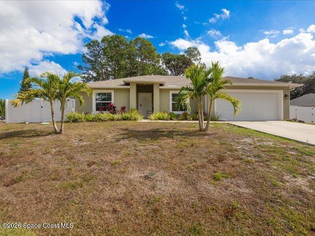 587 Plumbago Road NW, Palm Bay, FL 32907