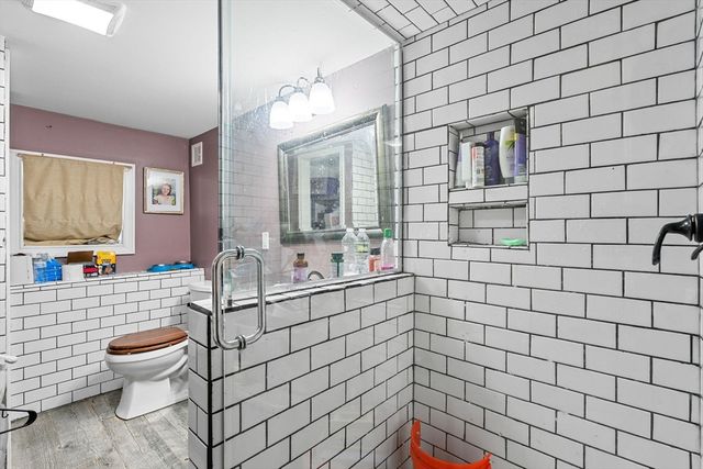 81 Wessagussett Rd, Weymouth, MA 02191