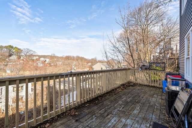 81 Wessagussett Rd, Weymouth, MA 02191