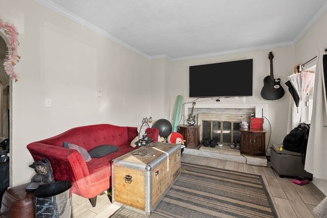 81 Wessagussett Rd, Weymouth, MA 02191