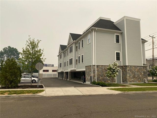 314 Bridgeport Avenue 201, Milford, CT 06460