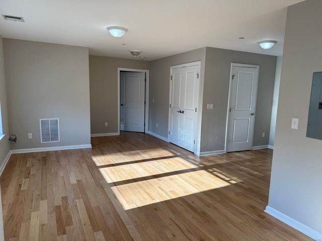 314 Bridgeport Avenue 201, Milford, CT 06460