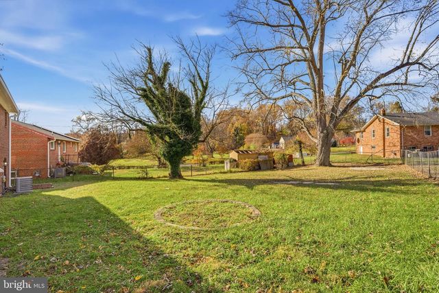 1802 CLAYTON DR, Oxon Hill, MD 20745