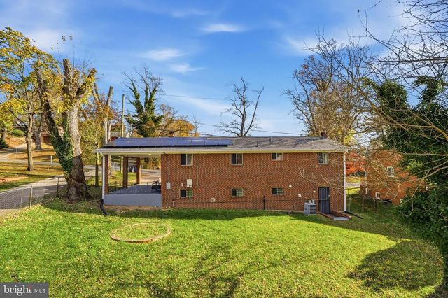 1802 CLAYTON DR, Oxon Hill, MD 20745