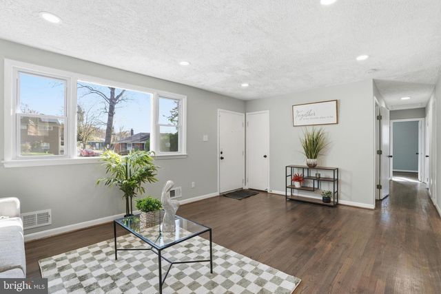 1802 CLAYTON DR, Oxon Hill, MD 20745