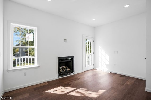 197 Iva St, Rahway City, NJ 07065