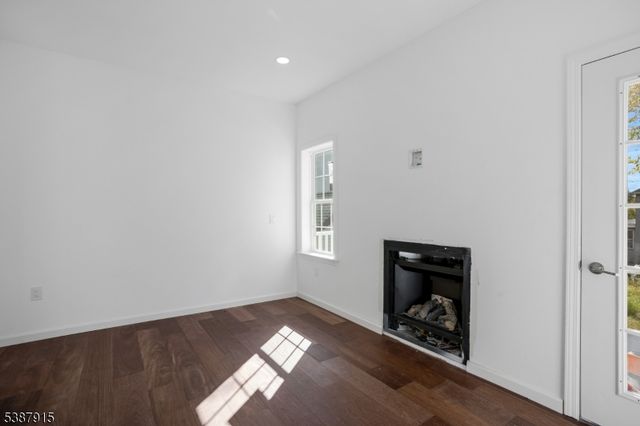 197 Iva St, Rahway City, NJ 07065