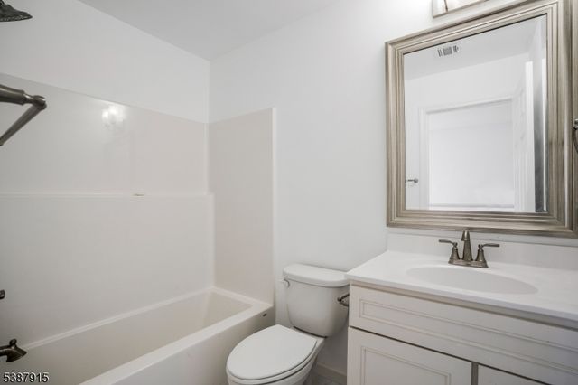 197 Iva St, Rahway City, NJ 07065