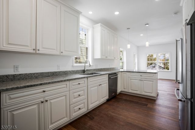 197 Iva St, Rahway City, NJ 07065