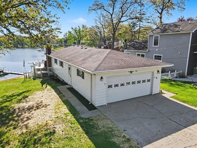 468 Crooked Lake Drive, Kalamazoo, MI 49009