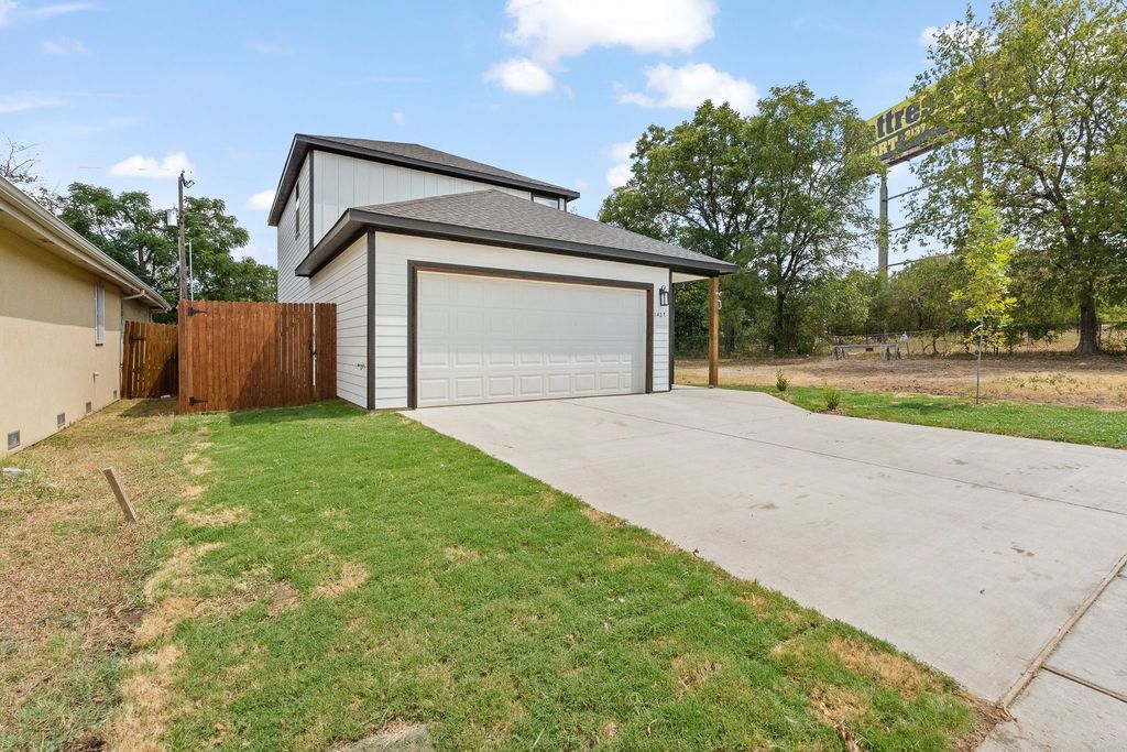 1427 Arizona Avenue, Fort Worth, TX 76104 — photo 2