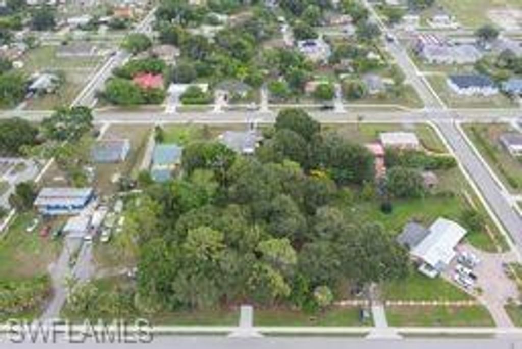 Adams AVE W, IMMOKALEE, FL 34142 — photo 3