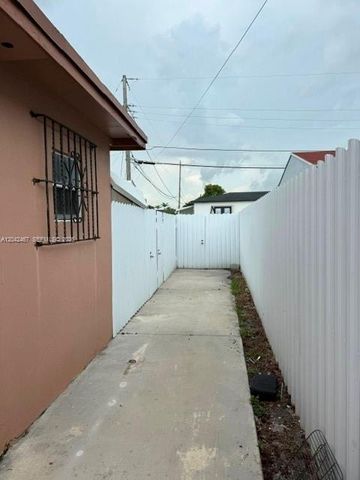397 W 57th Street 3, Hialeah, FL 33012