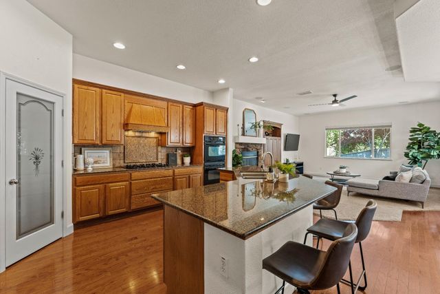 385 Esatto Pl, El Dorado Hills, CA 95762