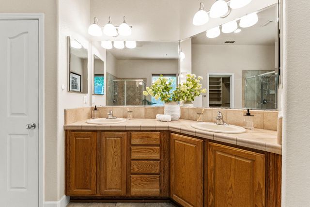 385 Esatto Pl, El Dorado Hills, CA 95762