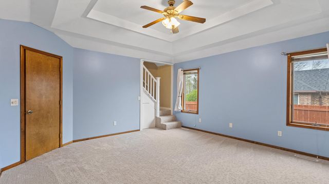 3994 N Pickwick Avenue, Springfield, MO 65803