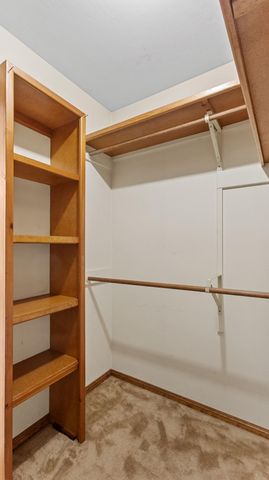 3994 N Pickwick Avenue, Springfield, MO 65803