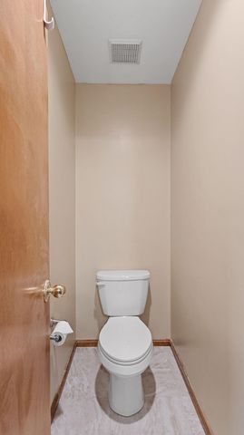 3994 N Pickwick Avenue, Springfield, MO 65803