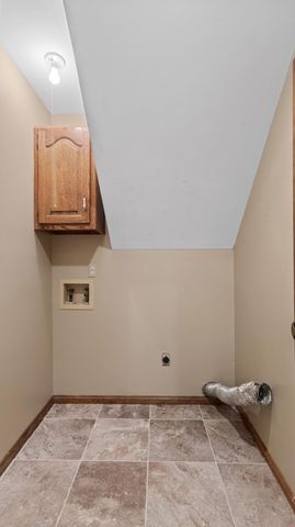 3994 N Pickwick Avenue, Springfield, MO 65803