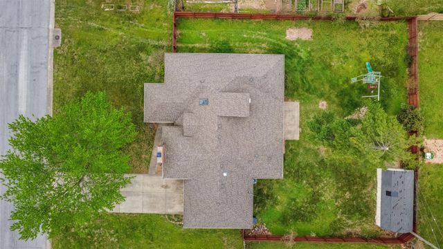 3994 N Pickwick Avenue, Springfield, MO 65803