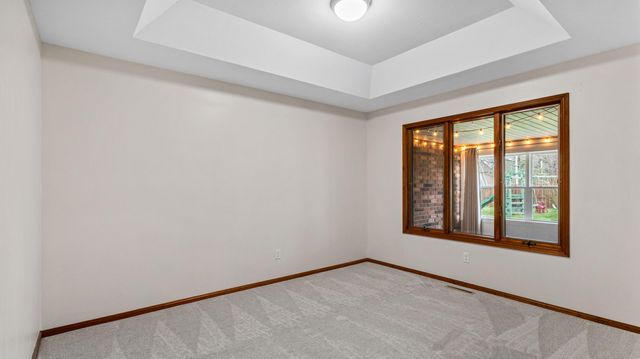 3994 N Pickwick Avenue, Springfield, MO 65803