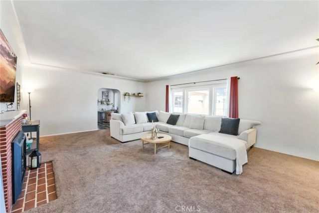 9287 Alder, Fontana, CA 92335
