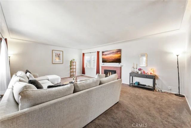 9287 Alder, Fontana, CA 92335